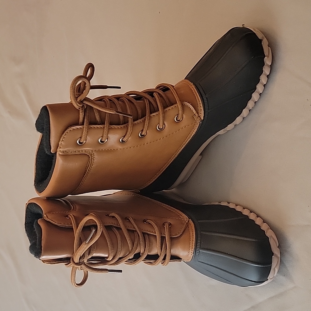 Pierre Dumas Kids Snow Boots, sz 3 youth